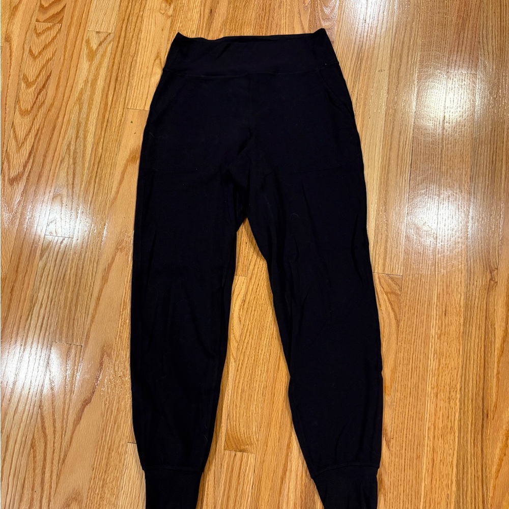 Black lululemon joggers